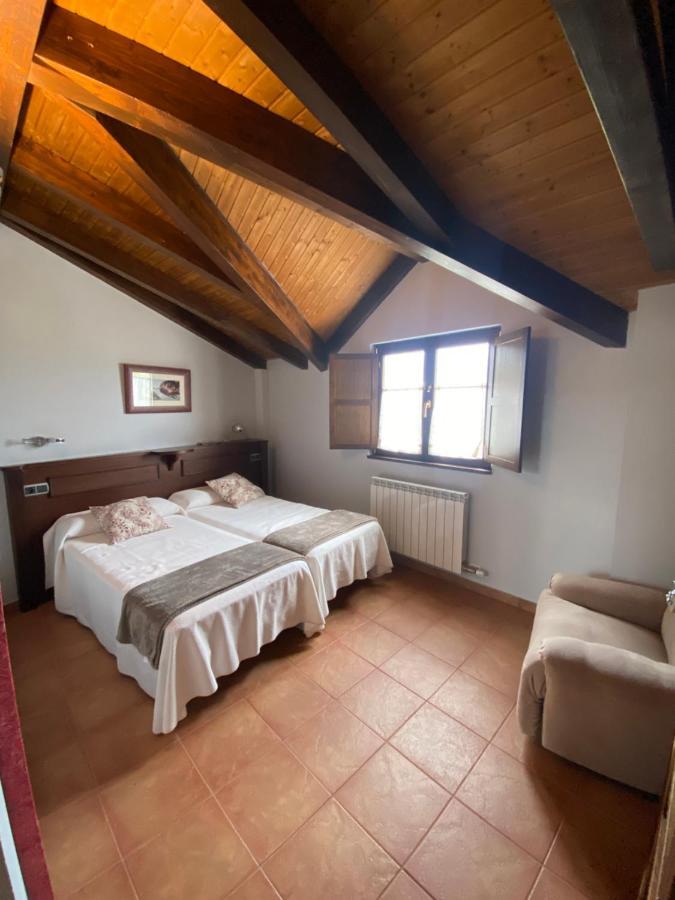 Hotel Rural Monasterio De Ara Mada Santa Colomba de las Arrimadas Bagian luar foto