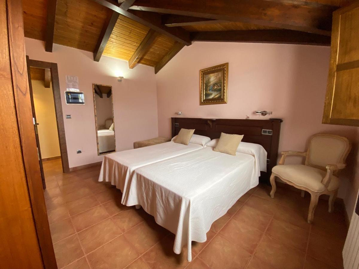 Hotel Rural Monasterio De Ara Mada Santa Colomba de las Arrimadas Bagian luar foto