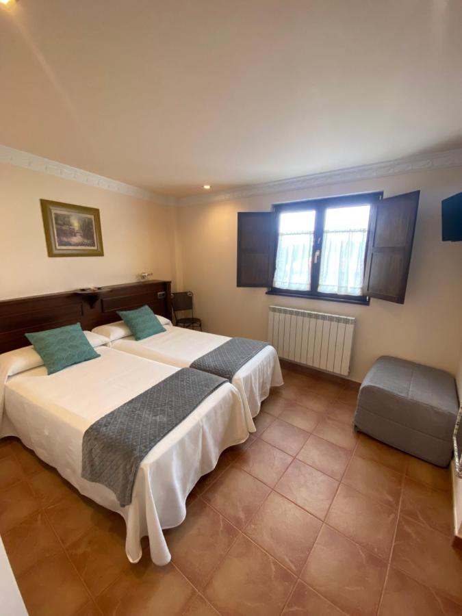 Hotel Rural Monasterio De Ara Mada Santa Colomba de las Arrimadas Bagian luar foto