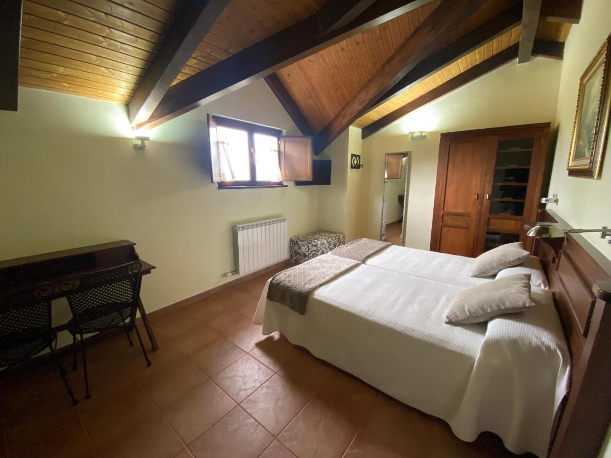 Hotel Rural Monasterio De Ara Mada Santa Colomba de las Arrimadas Bagian luar foto