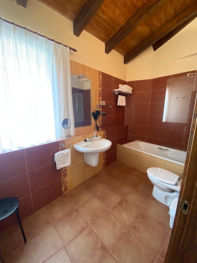 Hotel Rural Monasterio De Ara Mada Santa Colomba de las Arrimadas Bagian luar foto
